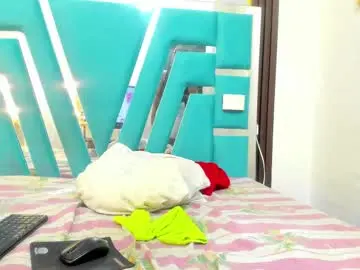 Chaturbate Live Sex Cam of goodes_eboni