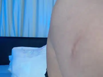 Chaturbate Live Sex Cam of lyeah