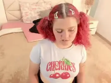 Chaturbate Live Sex Cam of twwiiggy19