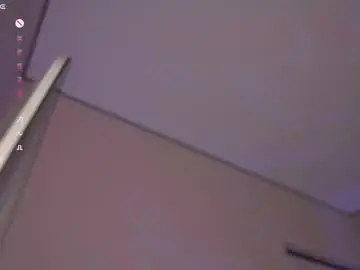 Chaturbate Live Sex Cam of mia_milagros