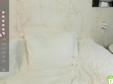 Chaturbate Free Porn Cam of emmaamazingeyes