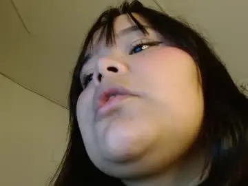 Chaturbate Live Sex Cam of sexychubbyy