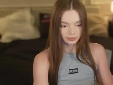 Chaturbate Live Sex Cam of kira0541