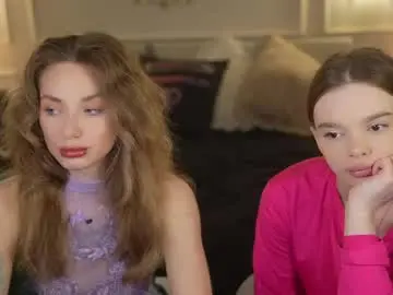 Chaturbate Live Sex Cam of kira0541