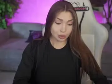 Chaturbate Live Sex Cam of kira0541