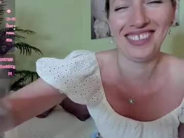 Chaturbate Watch Live Sex Cams of melodyys