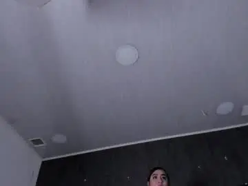 Chaturbate Sex Cam of carolinaarias_