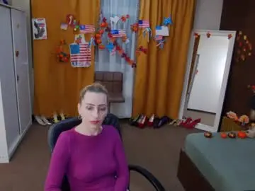 Chaturbate Nude Webcam of evelynreagan