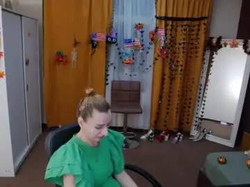 Chaturbate Adult Video Chat of evelynreagan