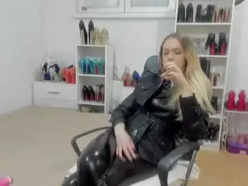 Chaturbate Free Porn Cam of naughtysabine1