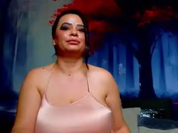 Chaturbate Best live sex cam show of samiraevans