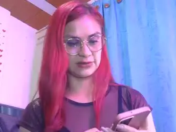 Chaturbate Nude Webcam of tiiny_emiily