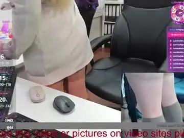 Chaturbate Live Sex Cam of milf_viktoria