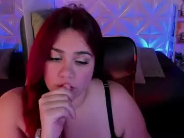 Chaturbate Live Sex Cam of amberthomsonn