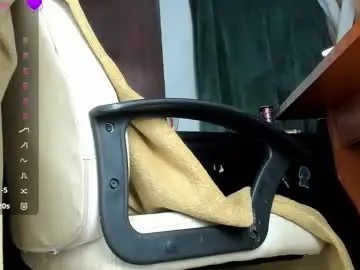 Chaturbate Live Sex Cam of kelly_case18