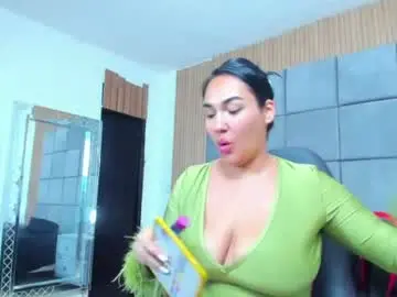 Chaturbate Best live sex cam show of samyevanns