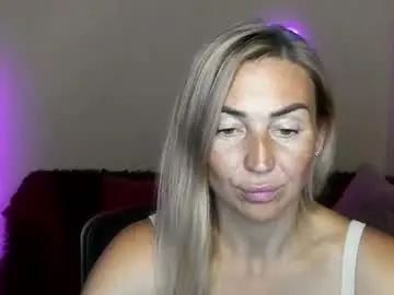 Chaturbate Live Porn of ay_kiss_jully