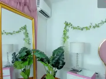 Chaturbate Watch Live Sex Cams of emmacrush