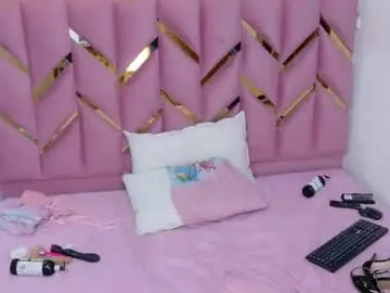 Chaturbate Watch Live Sex Cams of collegepawglovedaddy