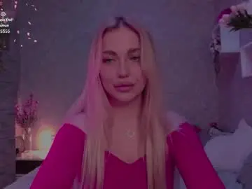 Chaturbate Free Live Porn of holly_molly8