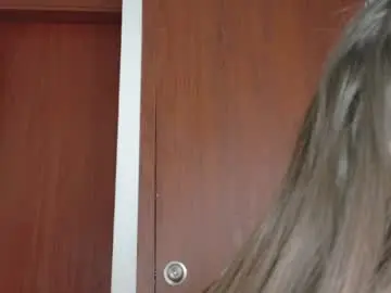Chaturbate Sex Cam of sweetlove_243