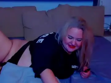 Chaturbate Live Sex Cam of alexalavibes