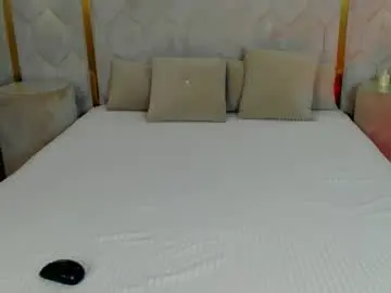 Chaturbate Live Sex Cam of emm_quince