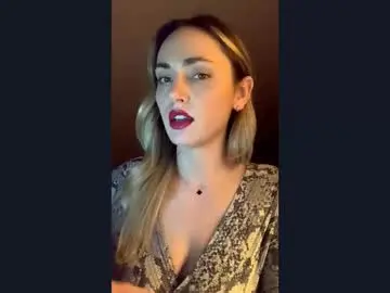 Chaturbate Adult Webcams of scarlettxblonde