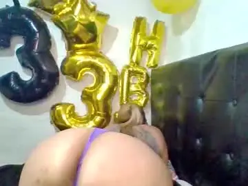 Chaturbate Sex Cam of alessiia_gold