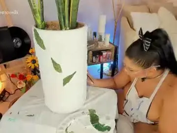 Chaturbate Live Sex Cam of nicolemorelli2