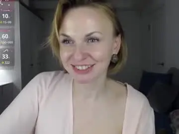 Chaturbate Live Sex Cam of yummylilya