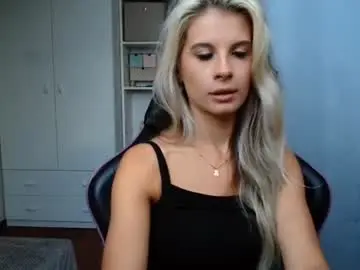Chaturbate Sex Cam of kristineamore