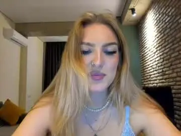 Chaturbate Live Porn of hi_lina