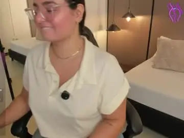 Chaturbate Best live sex cam show of lilly_ass_