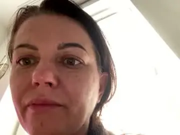 Chaturbate Best live sex cam show of emily69xo