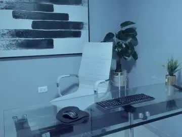 Chaturbate Live Sex Cam of kylie_smith20