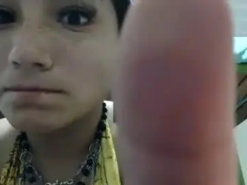 Chaturbate Live Sex Cam of akai_krazna01