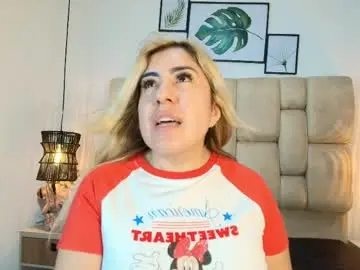 Chaturbate Live Sex of sarablonde_t
