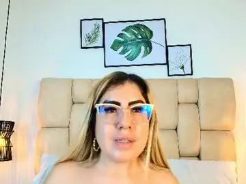 Chaturbate Private Sex Chat of sarablonde_t