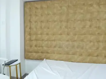 Chaturbate Best live sex cam show of miiasmith__