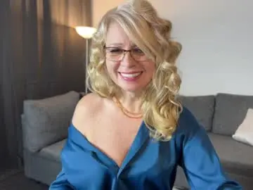 Chaturbate Live Sex of milena_whity