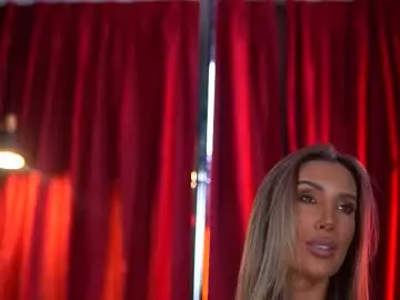 Chaturbate Best live sex cam show of evelyn_evyy