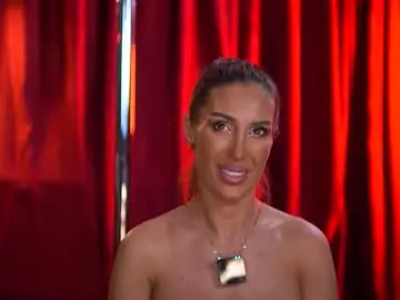 Chaturbate Adult Video Chat of evelyn_evyy