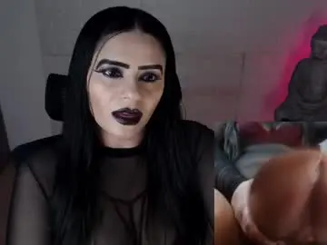 Chaturbate Live Sex Cam of emili_evans_