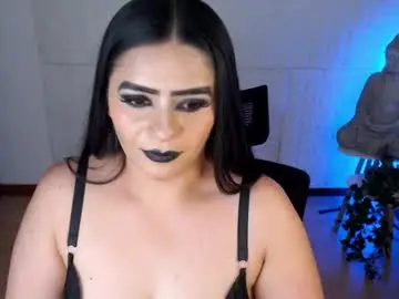 Chaturbate Sex Cam of emili_evans_