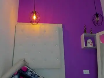 Chaturbate Live Sex of roxy_sexy69