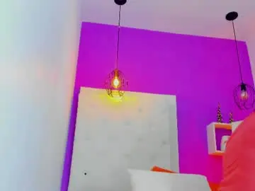 Chaturbate Live Sex of roxy_sexy69