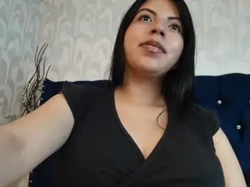 Chaturbate Live Sex Cam of karolineburnx