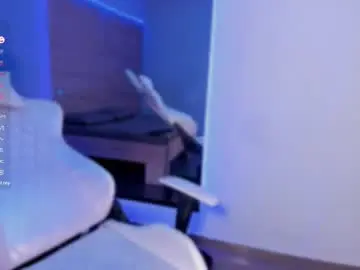 Chaturbate Live Sex Cam of hannahmonttgomery