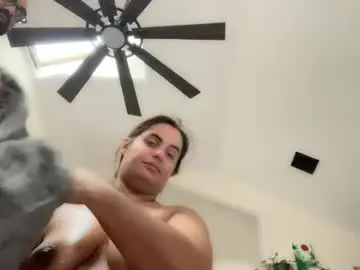 Chaturbate Best live sex cam show of thicc_n_creamy69